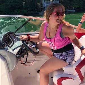 Meet your Posher, Laura lawson